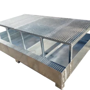 Cubeta colectora de 2.000 litros con travesaños. Fabricaciones metálicas