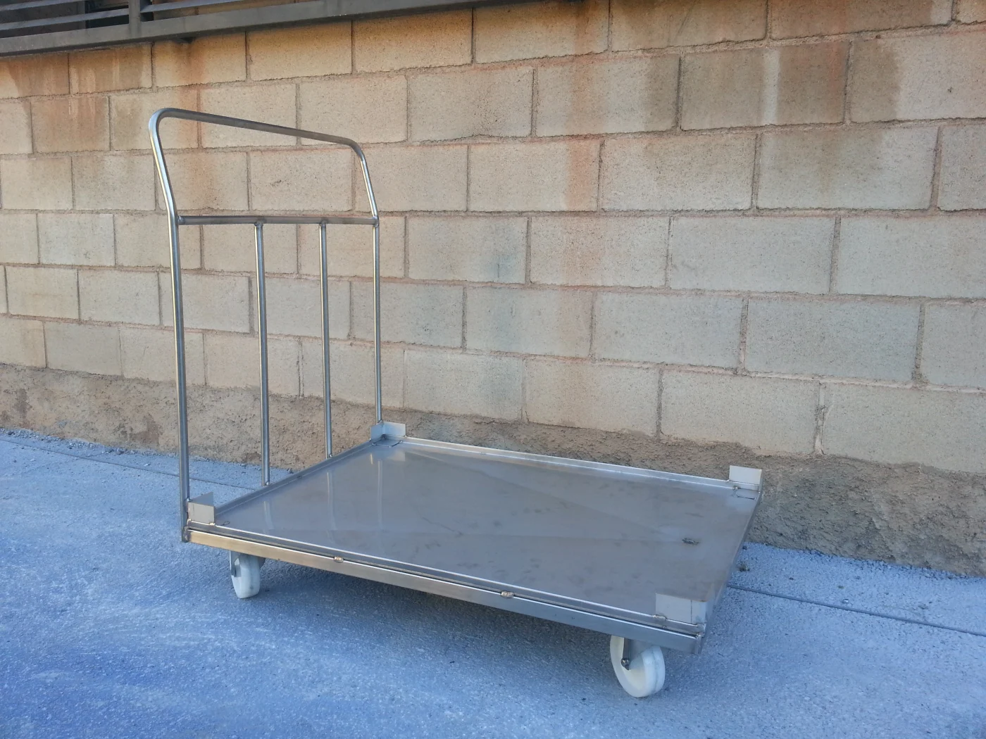 Carro plataforma inoxidable con desagüe