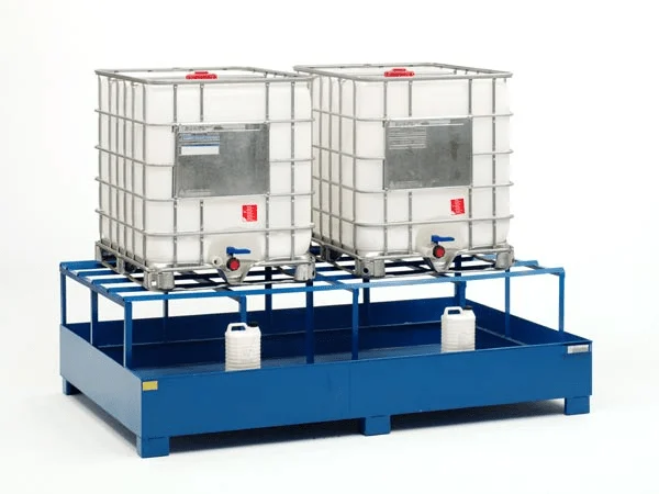 Cubeta colectora de 2.000 litros con 2 bidones