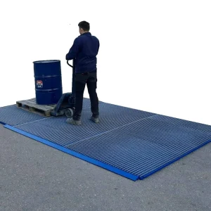 Suelo colector para contención de derrames fabricado por Carros PF