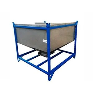 Tolva de acero inoxidable de 500 litros con soporte metálico, fabricado por Carros PF