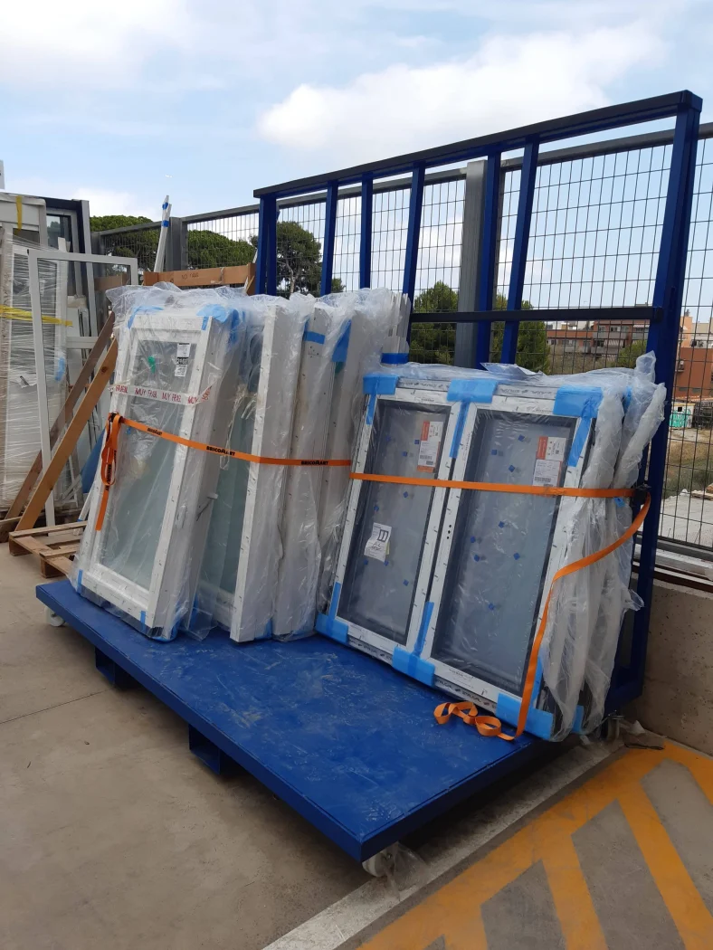 Soporte para ventanas con 1 lateral fabricado por Carros PF